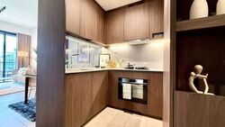 Midtown Modern (D7), Apartment #577458011
